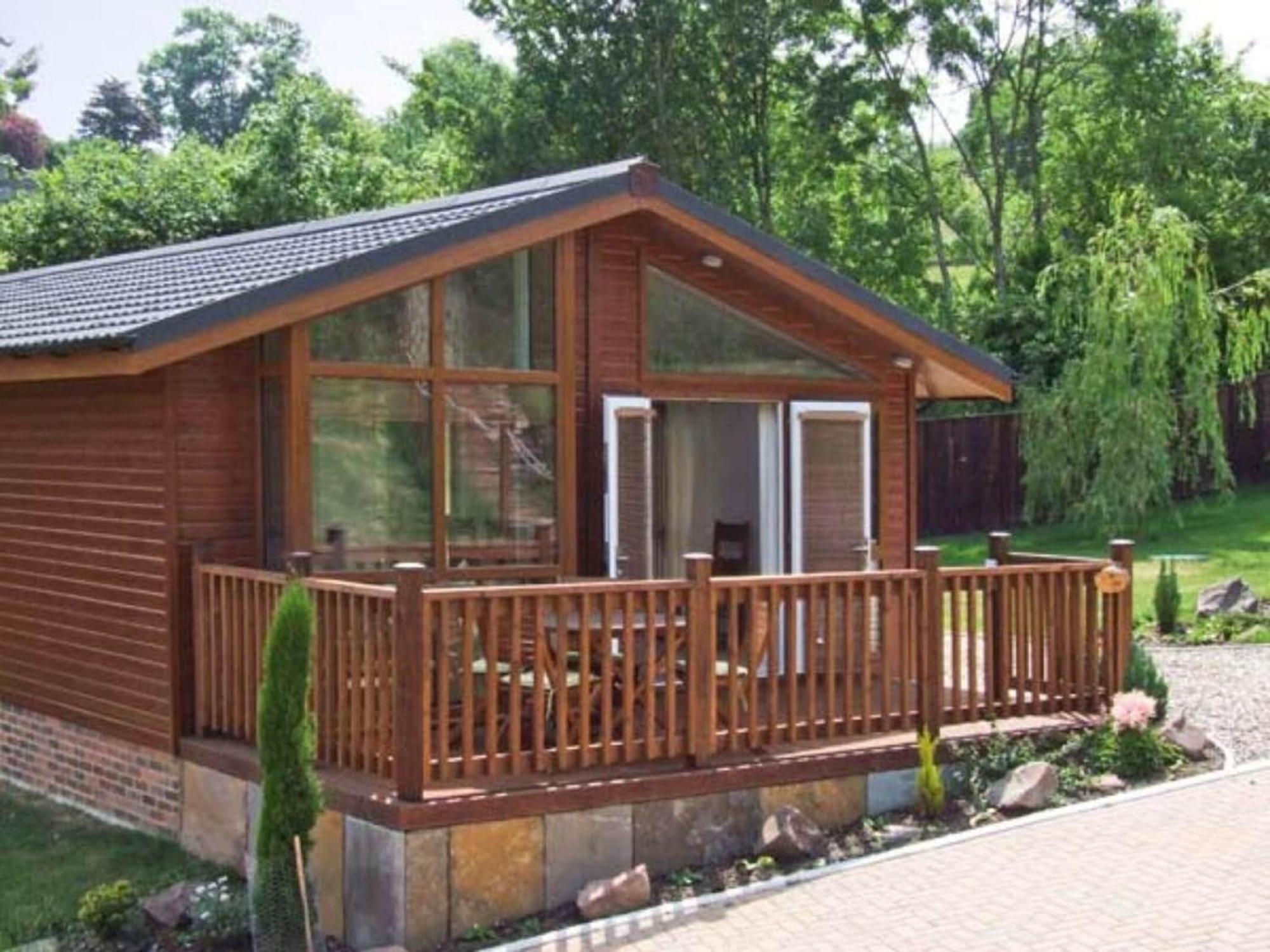 2-Storey Holiday Homes, 尤斯托尼莫斯基 外观 照片